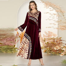 Load image into Gallery viewer, Fashion Arabian Gold Thread Embroidery Muslim Casual Jacquard Stitching Velvet Large Swing Dress Fashion Kaftan Islamic Clothing
