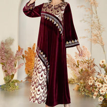 Load image into Gallery viewer, Fashion Arabian Gold Thread Embroidery Muslim Casual Jacquard Stitching Velvet Large Swing Dress Fashion Kaftan Islamic Clothing