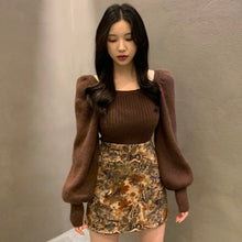 Load image into Gallery viewer, Korean Chic Early Autumn Slim Knit Pullovers Women French Retro Lantern Sleeve Elegant Knitted Tops Casual Fashion Sweaters
