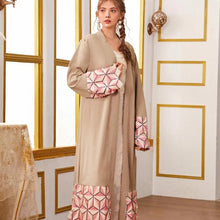 Load image into Gallery viewer, Middle East Muslim New Fashion Geometric Stitching Lace Dubai Arab Cardigan Robe Muslim Woman Caftan Daily Casual Home Wear