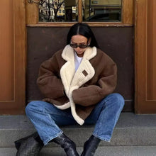 Load image into Gallery viewer, Fashionable Warm Vintage Lamb Wool Baggy Coat Women