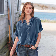 Load image into Gallery viewer, Women&#39;s Solid Color Short-sleeved Round Neck Shirt