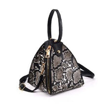 Load image into Gallery viewer, 2020 Summer Snake Print Women Wristlets Bag Designer Chain Clutch Purses Ladies Fashion Trend Quality High Street Quality Bag