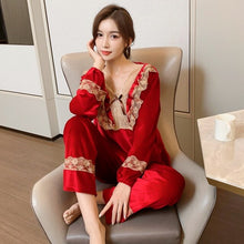 Load image into Gallery viewer, 2021 Autumn Winter Gold Velvet Sexy Leopard Lace V-neck Pajama Set for Women Long Sleeve Sleepwear Homewear Pijama Mujer Clothes