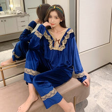 Load image into Gallery viewer, 2021 Autumn Winter Gold Velvet Sexy Leopard Lace V-neck Pajama Set for Women Long Sleeve Sleepwear Homewear Pijama Mujer Clothes