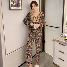 Load image into Gallery viewer, 2021 Autumn Winter Gold Velvet Sexy Leopard Lace V-neck Pajama Set for Women Long Sleeve Sleepwear Homewear Pijama Mujer Clothes