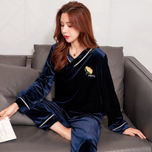 Load image into Gallery viewer, 2021 Autumn Winter Plus Size V-neck Gold Velvet Pajama Sets for Women Long Sleeve Sleepwear Pyjama Homewear Pijama Mujer Clothes