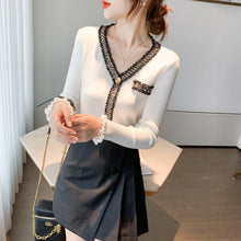 Load image into Gallery viewer, 2021 Autumn and Winter New Korean Version of Small Fragrance Knit Sweater V-neck Women&#39;s Sweater Bottoming Shirt Top