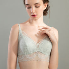 Load image into Gallery viewer, 2021 New Summer Triangle Cup Lace Bra For Women Seamless Push Up Underwear Small Chest Bra One Piece Thin Sexy Lace Floral Bra