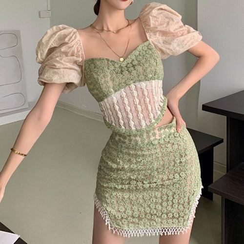 2021 Summer Crop Top Fashion Shirt Vintage Lace Splicing Short Sleeve Top + Pearl Tassel Mini Skirts 2 Piece Sets Womens Outfits