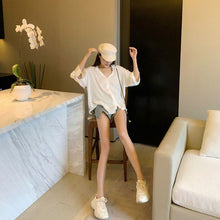 Load image into Gallery viewer, 2021 Summer Fashion Mesh Stitching Open Back Printed Blouse Loose Shirt Sun Protection Top Casual  Shirt Female Loose Shirt