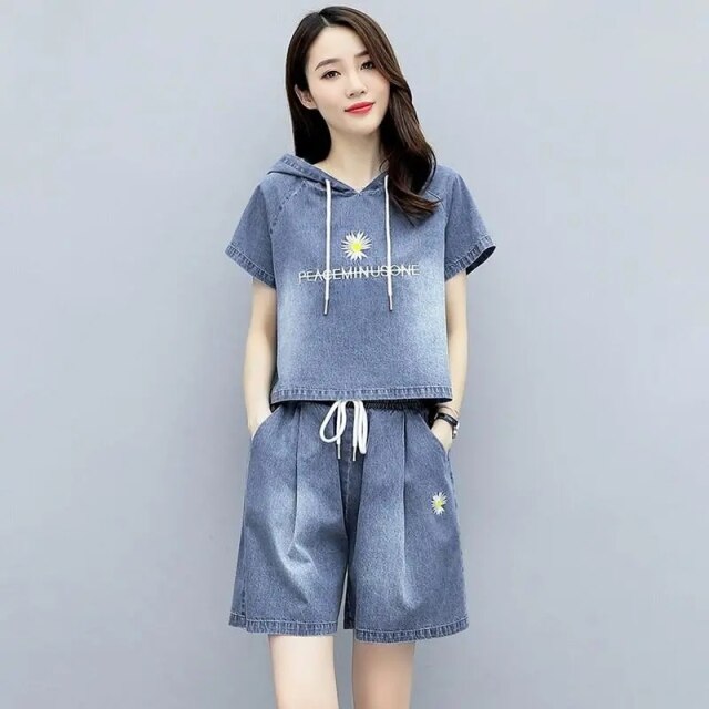 2021 Summer New Fashion Denim Suit Women Hooded Short Sleeve Denim Jacket Shorts Casual Two-Piece Suits Plus Size Women's Sets