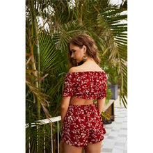 Load image into Gallery viewer, 2021 Summer New Sexy Off-Shoulder Wrapped Chest Shorts Two-Piece Fashion Print Suit