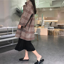 Load image into Gallery viewer, 2021 Womens Autumn Winter Long Thicken Loose Wool Coat Student Korean Plaid Outerwear Single-breasted Woolen Jacket Outwears