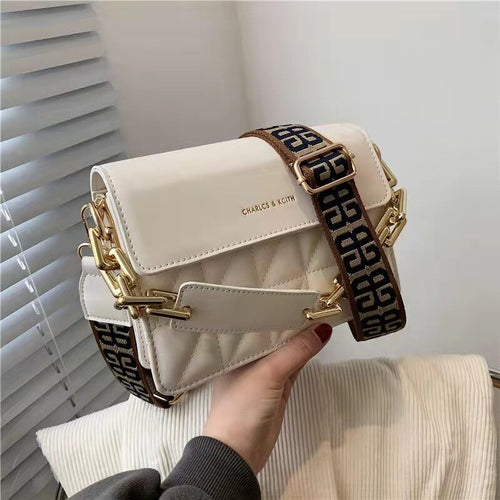 2021 new fashion chain hand-held wide shoulder strap rhombus single shoulder messenger bag