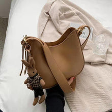 Load image into Gallery viewer, 2021 new fashion shoulder bag popular texture tote bag retro messenger lady underarm bag