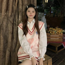 Load image into Gallery viewer, 2022 Loose Heart Sweet Knitted Vests Women Simple V-neck Preppy Style Waistcoats Femme New Japan Style Kawaii Clothes Spring