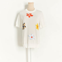 Load image into Gallery viewer, 2022 New Fashion Flower Short Sleeve Tops Slim Stretchy T-shirts Feminino Simple O-neck Appliques Knitted Pullover Summer