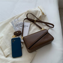 Load image into Gallery viewer, 2022 Winter New Women&#39;s Bag Fashion Shoulder Bag Casual mini Small Bag Women&#39;s Purse Crossbody Bag Zipper Women&#39;s Bag