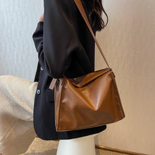 Load image into Gallery viewer, 2023 Ladies New Style Shoulder Bag Fashion Big Bag Pillow Bag Soft Leather Women Bag Solid Color Ladies Messenger Bag