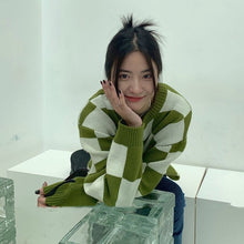 Load image into Gallery viewer, Autumn Knitted Pullover Sweater Women Casual Plaid Patchwork Oversize Sweater Top Female Loose Korean Designer Warm Sweater 2021