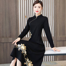 Load image into Gallery viewer, Autumn Long Sleeve Vintage Embroidery Improved Cheongsam Women Plus Size Chinese Style Slim Midi Dress Ladies Elegant Qipao