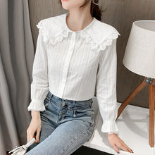 Load image into Gallery viewer, Autumn New High-end Women Lace Tops Fashion Casual Flare Long Sleeved Female Blouses Shirt Elegant Slim Doll Collar Clothing