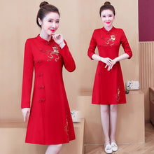 Load image into Gallery viewer, Autumn Winter Plus Velvet Thicken Improved Cheongsam Women Long Sleeve Stand Collar Vintage Embroidery Chinese Style Dress