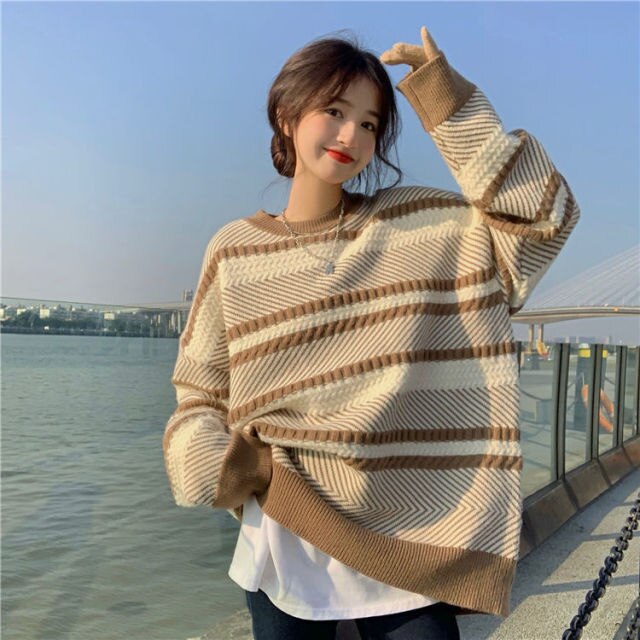 Autumn and Winter New Striped Stitching Sweater FemaleLoose O-neck Pullover Long-sleeved Sweater Top Coat Trend Pullover Coat