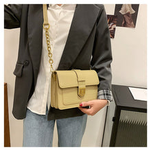 Load image into Gallery viewer, Bolsa com aba pequena em couro, com estampa de pedra, bolsa de ombro crossbody feminina, moda feminina 2022, bolsas de mão e bol