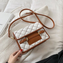 Load image into Gallery viewer, Bolsa de couro pu com aba, pequena bolsa crossbody feminina fashion de marca bolsas de ombro feminina, bolsa mensageiro de viage