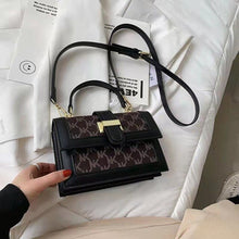 Load image into Gallery viewer, Bolsa feminina luxuosa de ombro, bolsa carteiro com aba e couro pu de alta qualidade para viagem