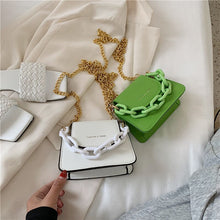 Load image into Gallery viewer, Bolsas de couro do plutônio das mulheres moda mini crossbody saco para as mulheres acrílico corrente bolsa de ombro feminina peq