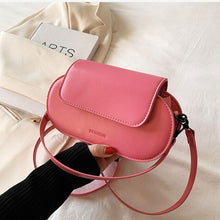 Load image into Gallery viewer, Bolsas femininas designer pequeno couro do plutônio ombro crossbody bolsas luxo 2022 baguette shopper bolsas com cinto longo