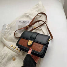 Load image into Gallery viewer, Contraste de cor couro do plutônio flip crossbody sacos para as mulheres 2022 hit simples moda bolsa ombro senhora luxo pequeno