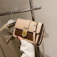 Load image into Gallery viewer, Contraste de cor couro do plutônio flip crossbody sacos para as mulheres 2022 hit simples moda bolsa ombro senhora luxo pequeno