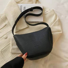 Load image into Gallery viewer, Cor sólida couro pequena balde crossbody sacos para as mulheres retro designer sacos de ombro 2022 inverno bolsas viagem luxo fe