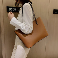 Load image into Gallery viewer, Designer de couro do plutônio sacos de ombro para as mulheres 2021 corrente alta capacidade bolsas viagem luxo mão saco feminino