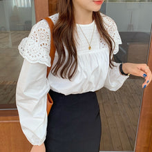 Load image into Gallery viewer, Early Autumn Sweet O Neck Hollowed Out Lace Stitching Blouse Women Loose Puff Sleeve Shirts Women Pullover Elegant White Blusas