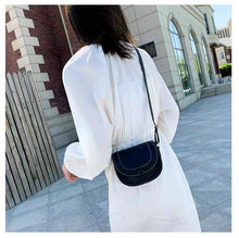 Load image into Gallery viewer, Fashion New Women Crossbody Shoulder Bag Retro Saddle PU Leather Small Purse Ladies Pure Color Bags