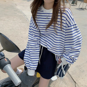 Fashion Striped Tshirt Women Simple O-neck Long Sleeve Tops Femme Casual Loose All Match Vinatge Tees Spring T Shirt 2022