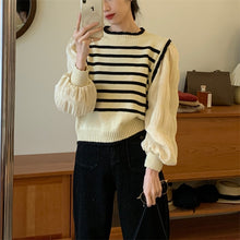 Load image into Gallery viewer, French paneled striped fake two-piece knitwear women&#39;s 2023 early spring new age-reducing foreign pullover sweater women&#39;s top