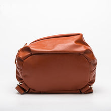 Load image into Gallery viewer, Genuine Leather Women&#39;s Backpack Trend 2022 European and American Style Shoulder Bag Fashion Large Capacity Leisure Backpack New