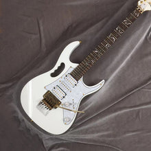 Load image into Gallery viewer, Guitar, 7V electric guitar, white luster, gold hardware, stock, fast delivery