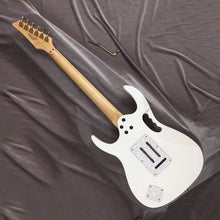 Load image into Gallery viewer, Guitar, 7V electric guitar, white luster, gold hardware, stock, fast delivery