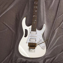 Load image into Gallery viewer, Guitar, 7V electric guitar, white luster, gold hardware, stock, fast delivery