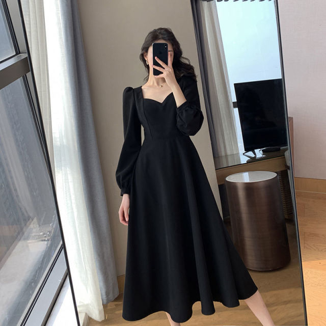 Hepburn Style Little Black Dress Female 2021 Spring and Autumn New Retro V-neck Long Over-the-knee Black Temperament Dress Long