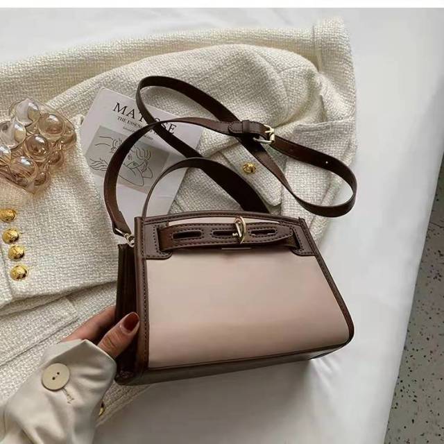 High-end brand design women's bags, large-capacity fashion one-shoulder all-match tote down women's bags