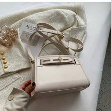 Load image into Gallery viewer, High-end brand design women&#39;s bags, large-capacity fashion one-shoulder all-match tote down women&#39;s bags