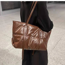 Load image into Gallery viewer, High-end brand design women&#39;s bags, large-capacity fashion one-shoulder all-match tote down women&#39;s bags